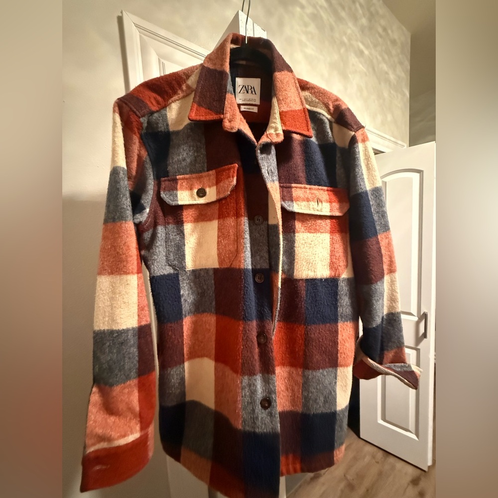 Zara Plaid shirt jacket Large Red Blue. Relax fit